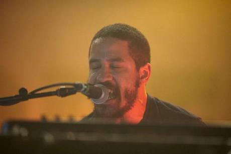 ManchesterOrchJYP42 620x413 MANCHESTER ORCHESTRA PLAYED TERMINAL 5 [PHOTOS]