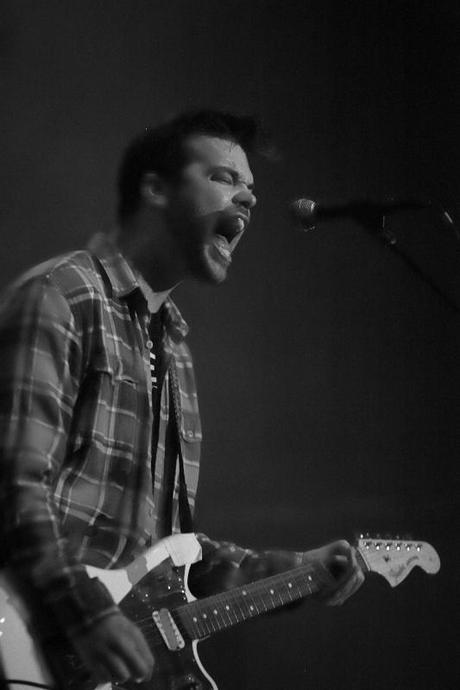 ManchesterOrchJYP34 MANCHESTER ORCHESTRA PLAYED TERMINAL 5 [PHOTOS]