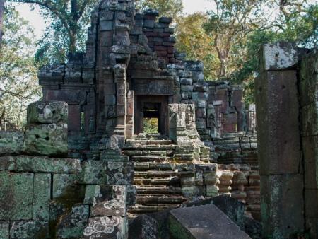 Looking across and into Temple U