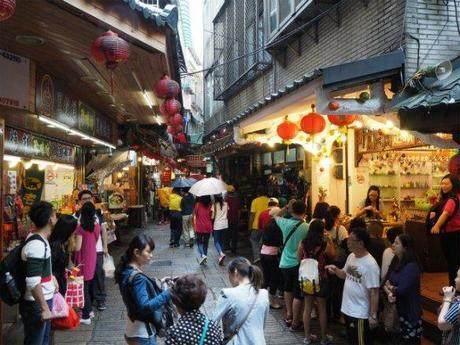 P4260340 雨に煙る悲情城市,九份 / Jiufen, A City of Sadness, shrouded in a heavy rain..