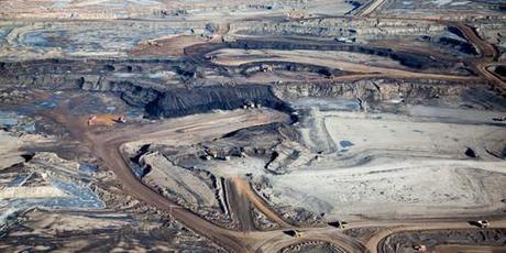 Photographer Captures Tar Sands ‘Destruction’ From Above