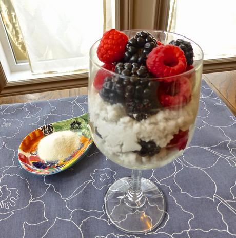 Paleo Coconut Milk Parfaits (SCD, GAPS, Gelatin, Paleo)