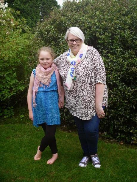 Scarfworld Review* Scarfworld Review*