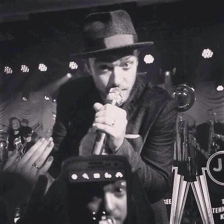 Justin Timberlake Performs ‘Not A Bad Thing’ in Morroco