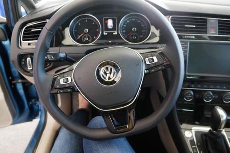 volkswagen_golf_2015_experience_sage_14