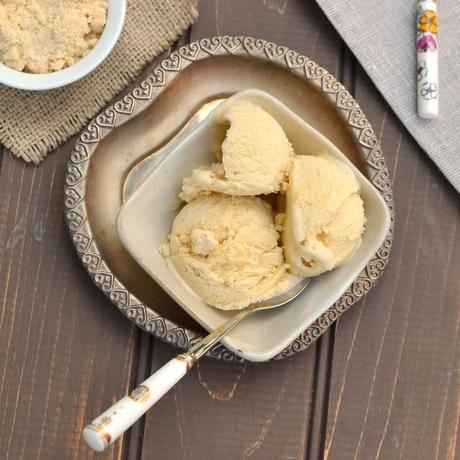 Butterscotch Ice Cream with Almond Praline topping (Eggless Recipe)