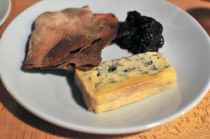 Blackfriars Bar - Blue Murder cheese, crackers & chutney