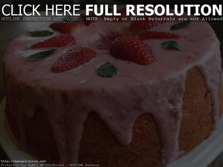 Strawberry Pound Cake 