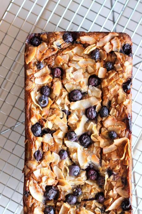 Toasted Coconut Blueberry Banana Bread (Gluten Free, No Oil or Butter!) | from Bakerita.com #recipe #glutenfree