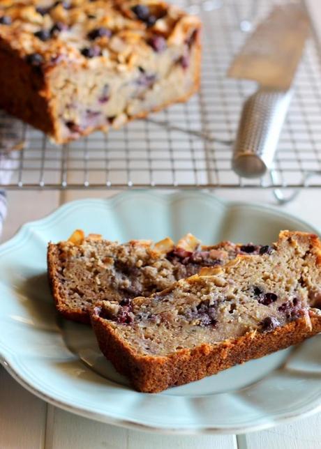 Toasted Coconut Blueberry Banana Bread (Gluten Free, No Oil or Butter!) | from Bakerita.com #recipe #glutenfree