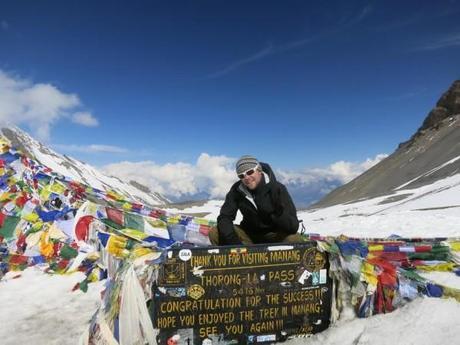 hiking himalayas