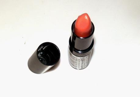 Rimmel Kate Urban Bohemian Lipstick 32 Nude Swatches
