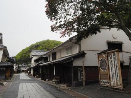 P42001011 霧雨にぬれる竹原，再訪　/ I revisited Takehara in the misty rain.