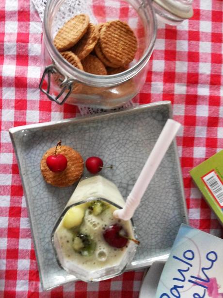 Kiwi Smoothie and the first Summer Holiday