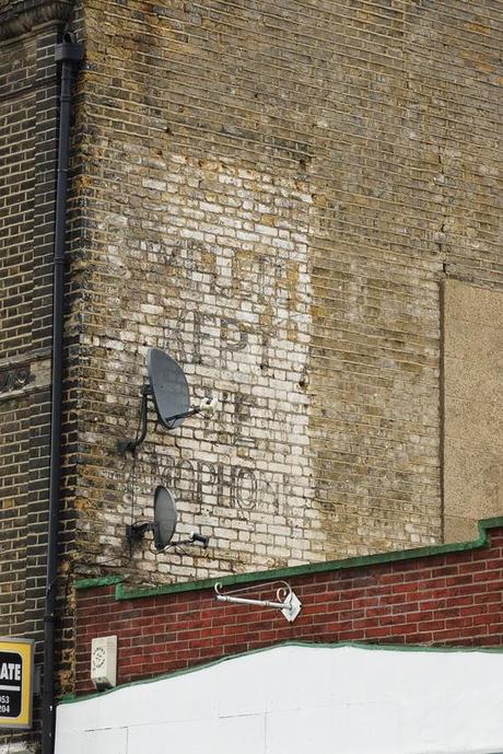 Ghost signs (111): gramophones