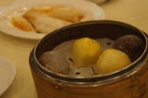 Traditional dim sum in Hong Kong 300x199 How to Bargain for Cheap Hotels in Hong Kong
