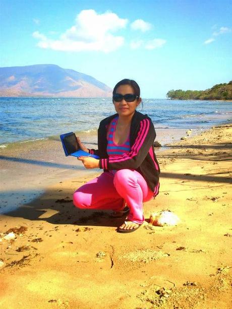 A Call Center Girl Shouts 