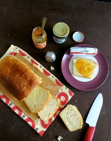 Eggless Basic White Bread Recipe