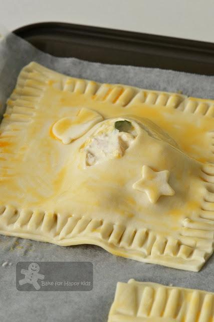 Fast and Easy Chicken Pies (Donna Hay)