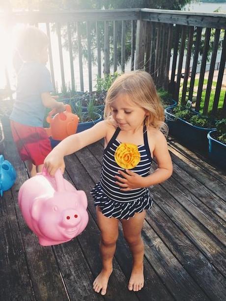 15 houseguests = 1 big party Processed with VSCOcam with f2 preset