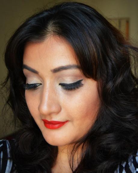 winged eyeliner makeup look