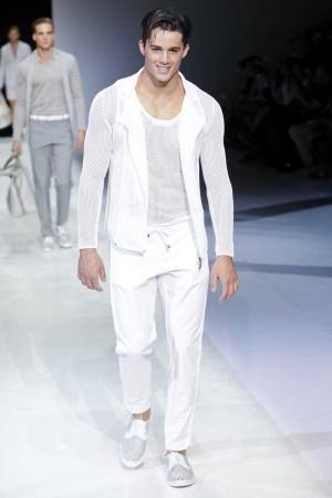 2013 06 24 11 01 40 emporio armani men ss14 white pants and mesh top mens fashion 