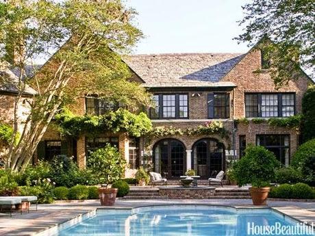 25 Stunningly Beautoful Outdoor Pools and Backyards