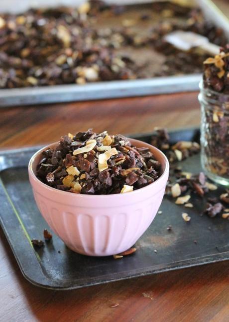 Chocolate Coconut Paleo Granola | Grain-free, Gluten-free, Vegan, Paleo, and Refined Sugar Free! from Bakerita.com