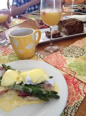 eggs benedict - blender hollandaise sauce