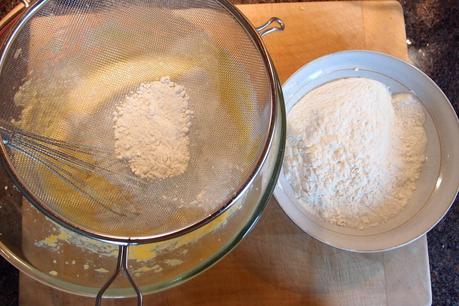 Cook with Me: Easy Lemon Cupcakes