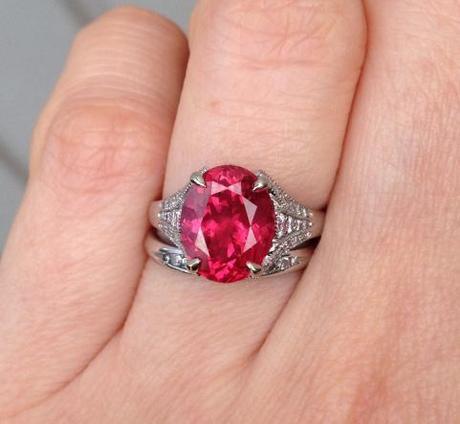 Spinel and diamond ring • Image by NKOTB