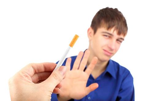 Teen Boys More Likely to Quit Smoking Than Girls