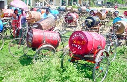 Delhi is 'kerosene-free' ... of pumpstoves and rationed sale of kerosene