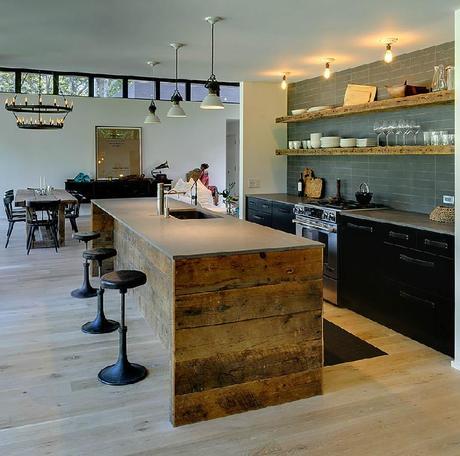 Inspirational Home Decor Ideas Using Reclaimed Barn Wood