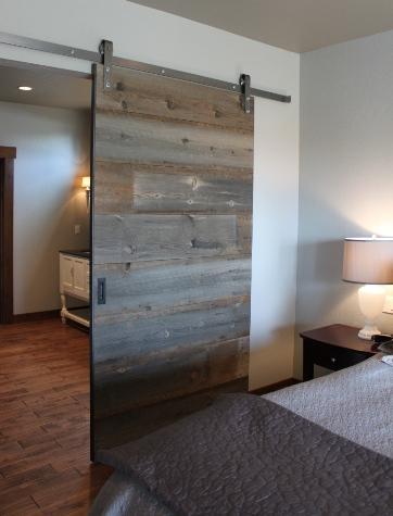 Inspirational Home Decor Ideas Using Reclaimed Barn Wood