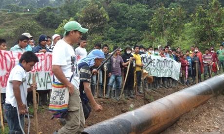 Will the U’was Be Forced to Threaten to Commit Mass Suicide Again? U'was along the Caño Limon-Covenas oil pipeline running through their ancestral territory. Photograph: Asou'wa