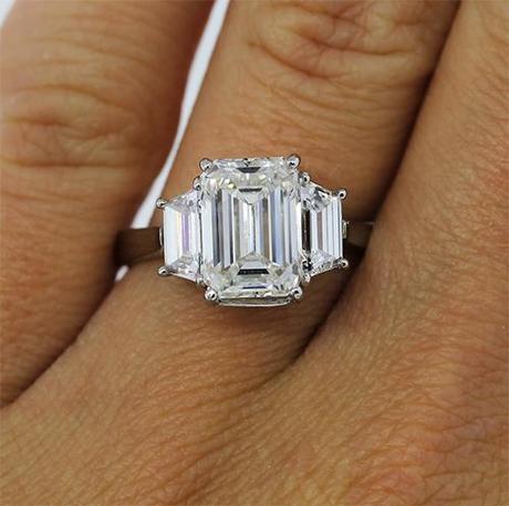3 stone emerald cut diamond engagement ring