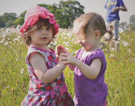 Photos | Sunshine, Playdate & Splashing