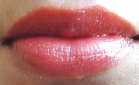 Starring - NYX Chunky Dunk Hydrating Lippie in 