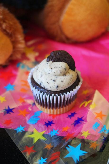 Graduating University = Sweets From The Earth Cupcake Goodness