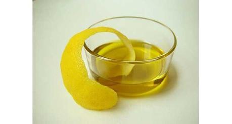 Lemon Essential Oil Lemon Essential Oil