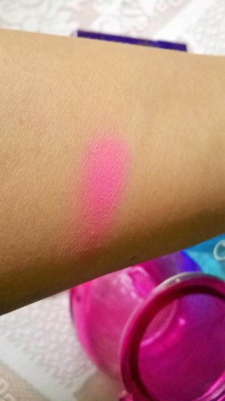 Kosmik Professional Blusher R-21 Review Kosmik Professional Blusher R-21 Review