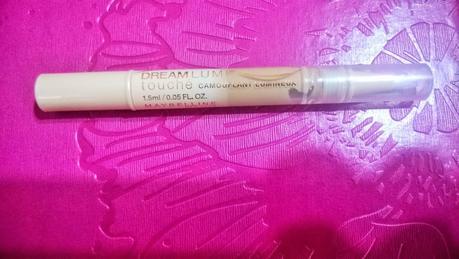Maybelline DreamLumi Touch Highlighting Concealer Review Maybelline DreamLumi Touch Highlighting Concealer Review