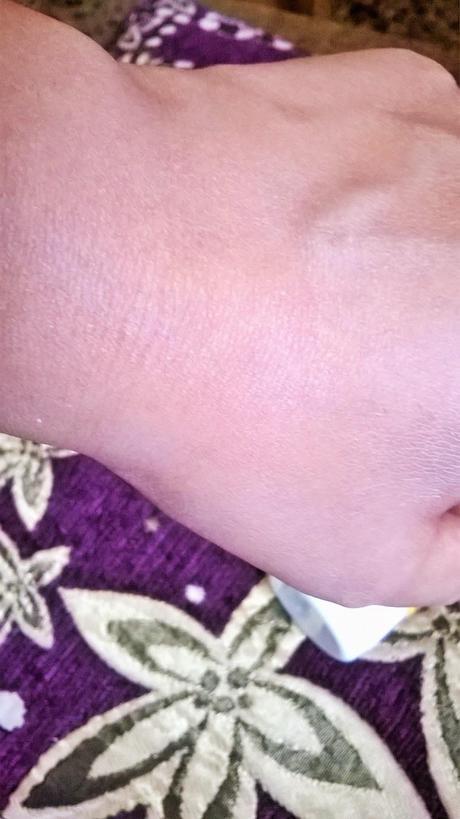 Aroma Magic Sunblock Lotion SPF 30 PA+++ Review