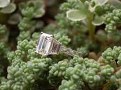 Jewel Week Elegant Emerald-Cut Diamond 3-Stone Ring