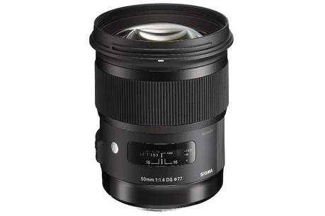 A Lens Outperforming Its Price Tag