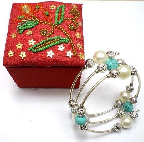 http://www.amazon.in/BeadsnFashion-Multicolor-Bangle-For-Women/dp/B00FJS3JZQ/ref=sr_1_22?s=jewelry&ie=UTF8&qid=1403344179&sr=1-22