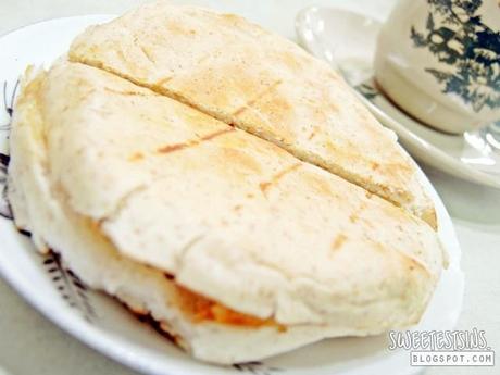 Top 5 Must Try Food in Malacca long hiang coffee shop kaya toast