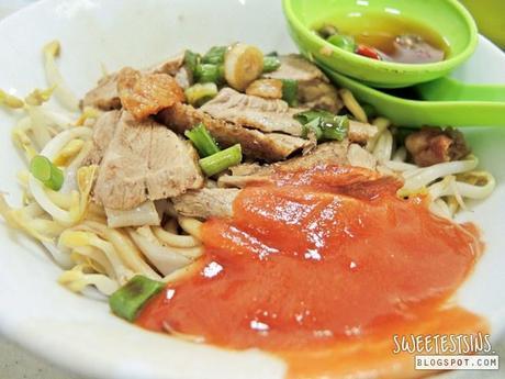 Top 5 Must Try Food in Malacca long hiang coffee shop duck noodles