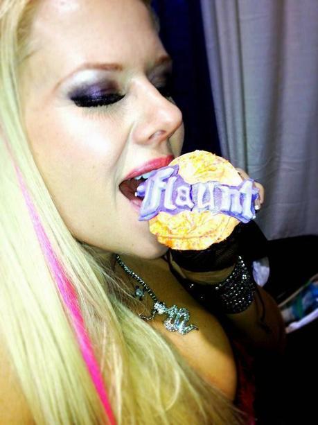Cupcake Adventures With Flaunt!